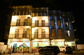 Hotel Queens Palace